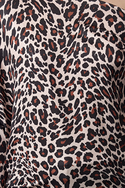 Trendyol Collection leoparD Print Strečová pletená halenka - splývavý límec, vícebarevná TWOAW21BZ1383