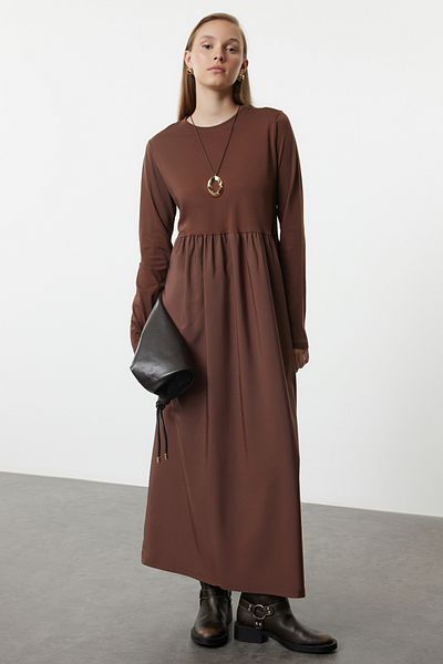 Trendyol Modest Πλεκτό φόρεμα σε καφέ χρώμα TCTAW25EB00084