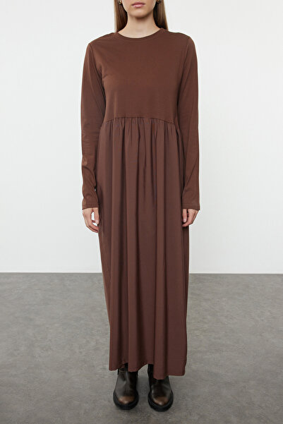 Trendyol Modest Πλεκτό φόρεμα σε καφέ χρώμα TCTAW25EB00084