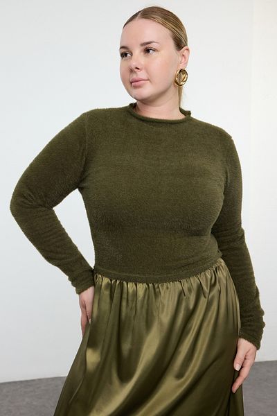 Trendyol Curve Szatén szőtt khaki Midi kötöttáru ruha - TBBAW25AH00034
