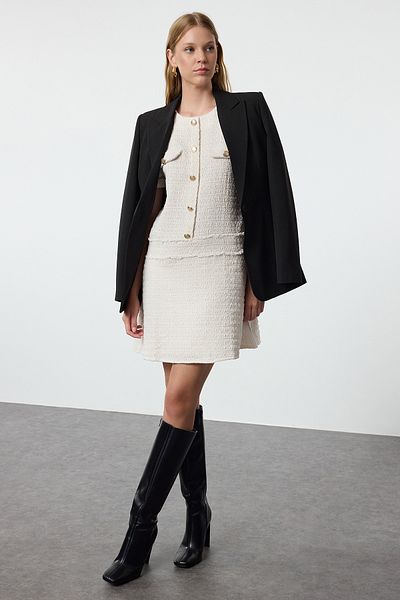 Trendyol Collection A-Linien-Minikleid aus Tweed - Knopfdetail, Ecru Twoaw25el00168