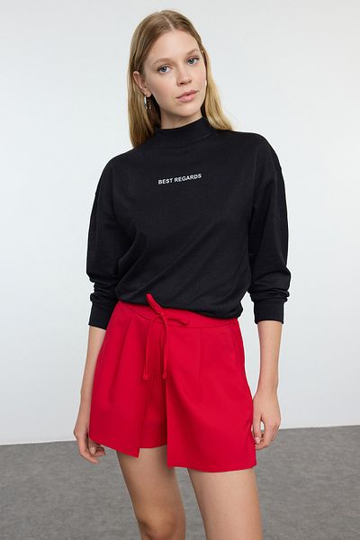 Trendyol Collection Gewebte Burgunder-Shorts – Oberteil-Detail, TWOAW25SR00036