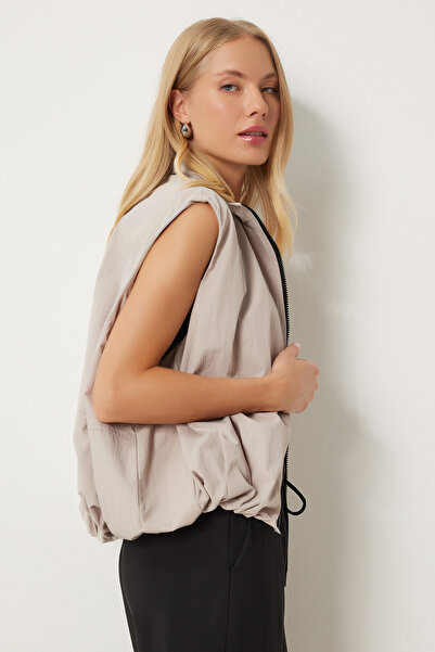 Happiness İstanbul Beige Parachute Vest - Stand Collar and Elastic Waist Rg00041