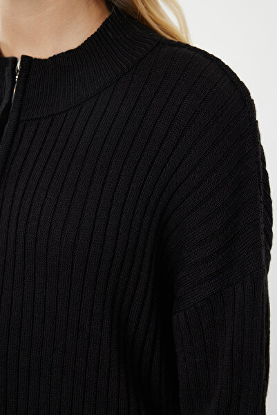 Trendyol Collection Wide Fit černé Maxi úpletové šaty - Twoaw25El00308