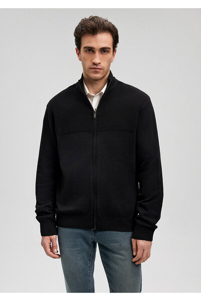 Mavi Fermuarlı Siyah Hırka Regular Fit / Normal Kesim 0710210-900