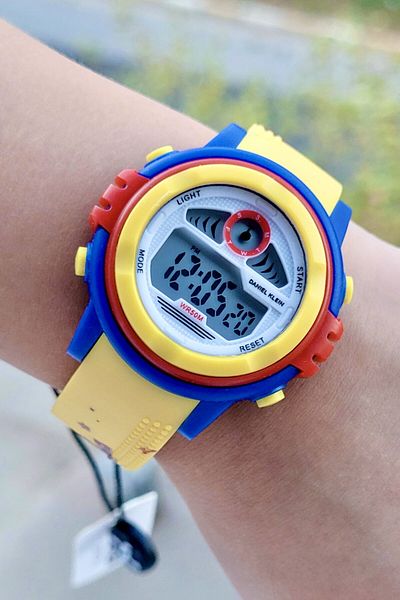 Daniel Klein Blue Red Yellow Color Kids Wrist Watch with 8 Different Lights Adjustable Bands Dkgnct1364