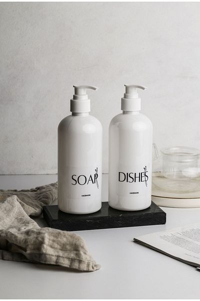 LALEZEN HOME Πλαστικό με Λευκά Πιάτα & Σαπούνι Ετικέτα 500ml (Δεν Περιλαμβάνεται Στάση)