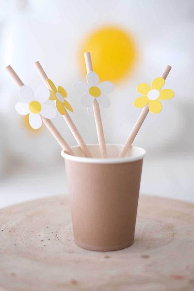 Partifabrik 8 Pieces of Daisy Themed Straws for Birthday - Ornament