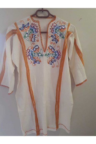 Loyal Friend Store Suzani Embroidered Mistletoe - Κεντημένο με βελόνα και απλικέ
