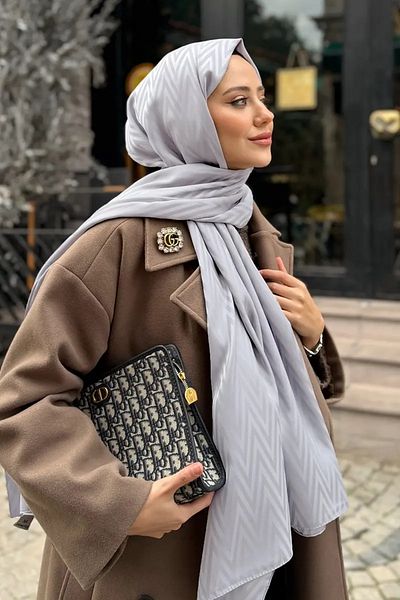 Madame Polo Aybüke Nur Blacksmith Silky Jacquard Lisa Shawl Zigzag Pattern - Silver