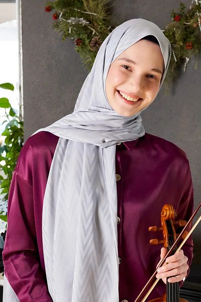 Madame Polo Aybüke Nur Blacksmith Silky Jacquard Lisa Shawl Zigzag Pattern - Silver