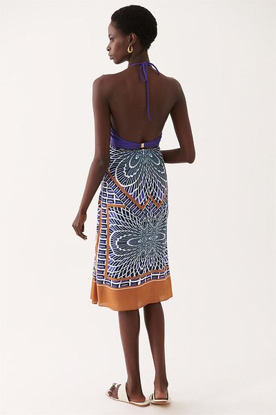 Perspective Ragnes Pareo - Stylish Design