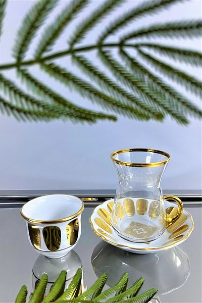 DECOSTYLE 18 PIECES GLASS CUP PORCELAIN PLATE AND PORCELAIN MIRRALI TEA SET