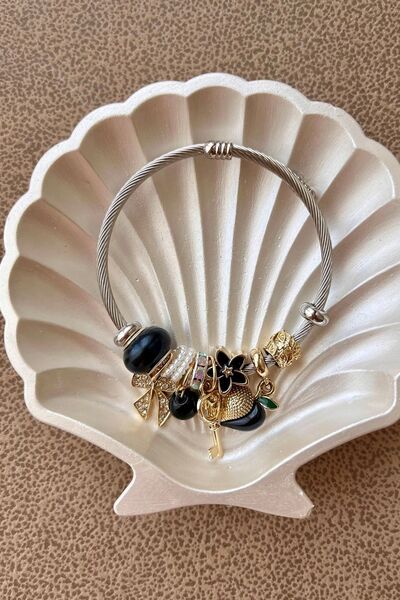 Fubena 8058 Siyah Çiçek , Anahtar Sallantılı Gümüş Renk Çelik Bileklik