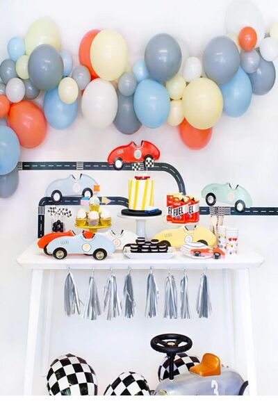 Partifabrik Yarış Arabaları Temalı Zincir Balon 3 Metre