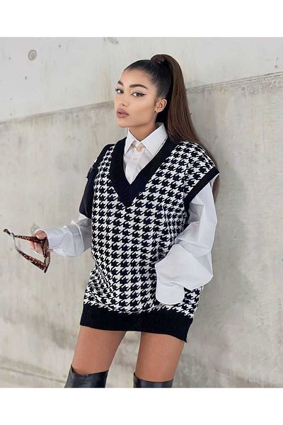 moda mh Moda Mh Women's Slit Black Houndstooth Sweater
