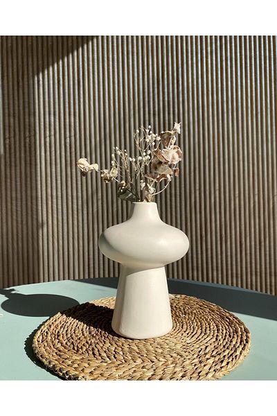 AstreHome Beige Ceramic Natural Vase - Minimalist Design, Length:22Cm X Width:16Cm