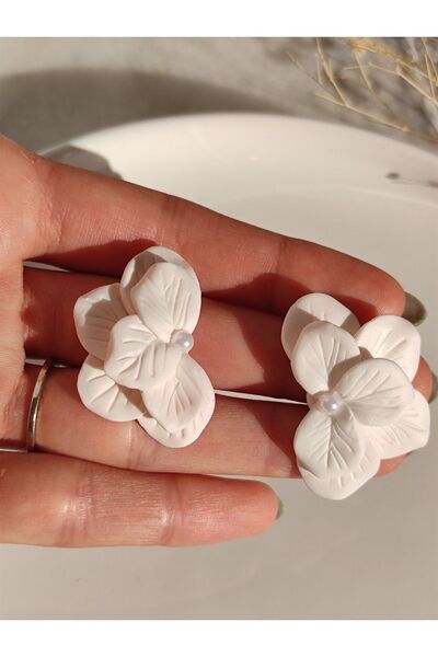 Gizy Store Özel Tasarım El Yapımı Polimer Kil Beyaz Yarım Çiçek Küpe