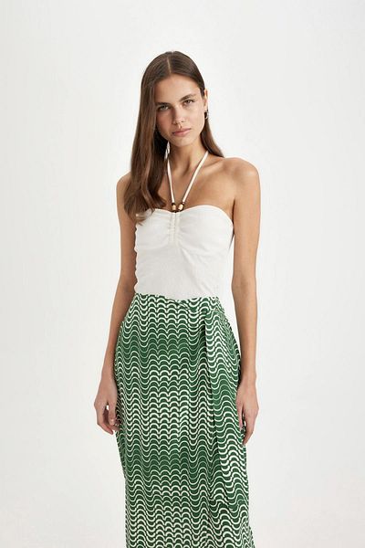 DeFacto Trägerlose, gerippte Camisole-Bluse mit schmaler Passform – C8980ax24sm
