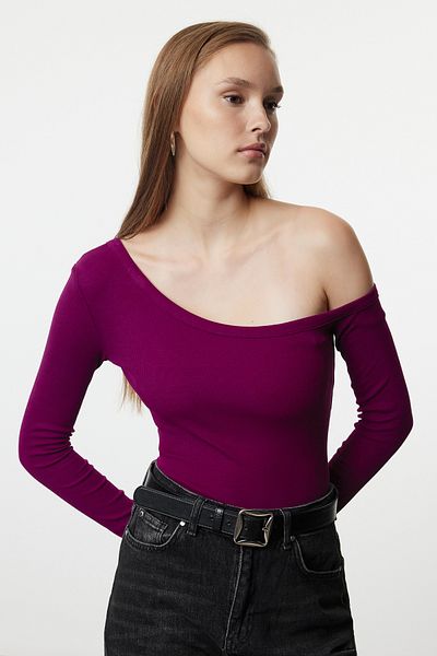 Trendyol Collection Schulterfreie Bluse aus dehnbarer Cord-Baumwolle - Lila TWOAW23BZ00475