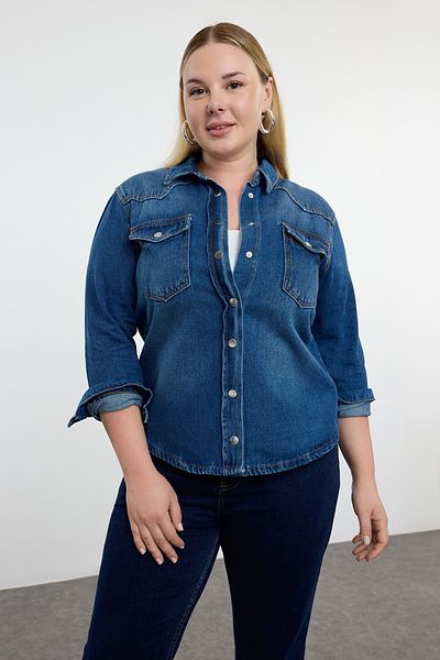 Trendyol Curve Modrá džínová košile Plus Size Tbbaw25Ax00005