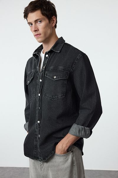 Trendyol Collection Anthrazitfarbene Unisex-Jeanshemdjacke aus Denim mit normaler Passform – 100 % Baumwolle TMNAW25CE00000