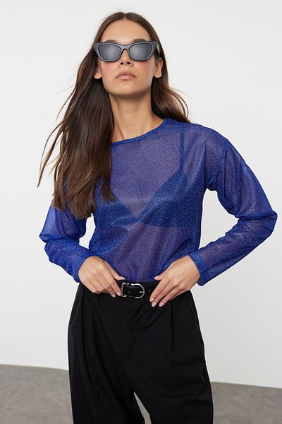 Trendyol Collection Transparente Tüllbluse aus Saks Lurex mit Rundhalsausschnitt - Regular Fit TWOAW24BZ00019