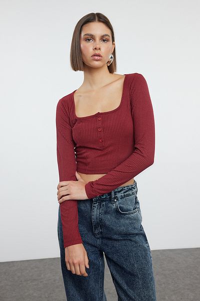 Trendyol Collection Bluză tricotată cu nervuri elastice - Guler pătrat, detaliu cu nasturi bordeaux TWOAW23BZ00384