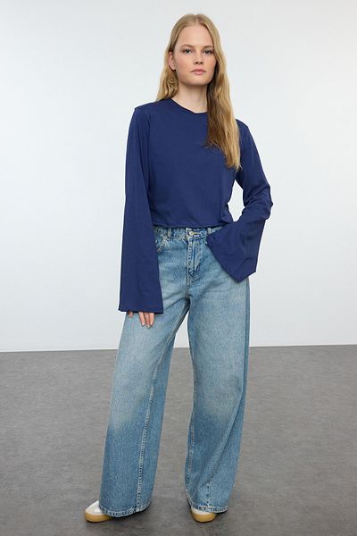 Trendyol Collection Sötétkék Crop Crew nyakú póló - 100% pamut, széles szabású TWOAW22TS0042