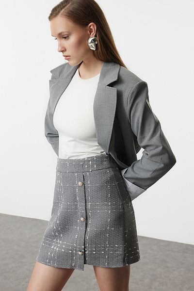 Trendyol Collection Anthrazitfarbener Minirock aus Tweedstoff - Geknöpft, Gewebt, TWOAW23ET00371