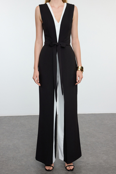 Trendyol Collection Black-White Belt Detailed Woven Jumpsuit Tpraw25Tu00001