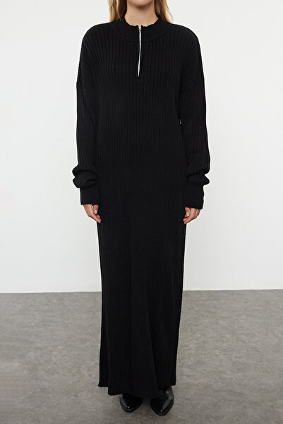 Trendyol Collection Wide Fit černé Maxi úpletové šaty - Twoaw25El00308