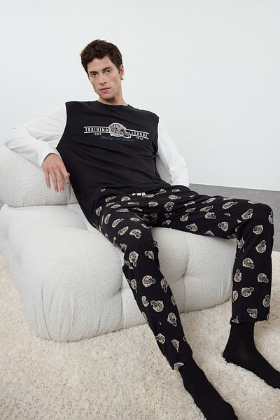 Trendyol Collection Pánské černé pyžamo Regular Fit – 100% bavlna Tmnaw25Pt00000