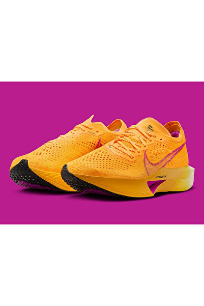 Nike ZoomX Vaporfly 3 - حذاء الجري باللون البرتقالي الليزري