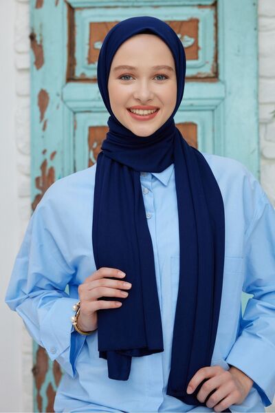 Şalland шаль з сапфірового кольору трикотажу