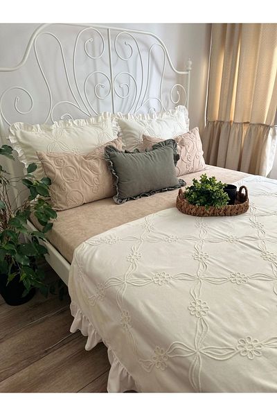 Decamor home Design Model Embroidered Ruffle Detailed Ecru Bed Runner Set Ruffle Bedspread