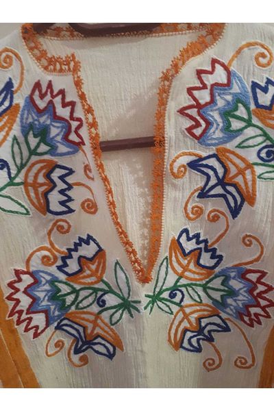 Loyal Friend Store Suzani Embroidered Mistletoe - Κεντημένο με βελόνα και απλικέ