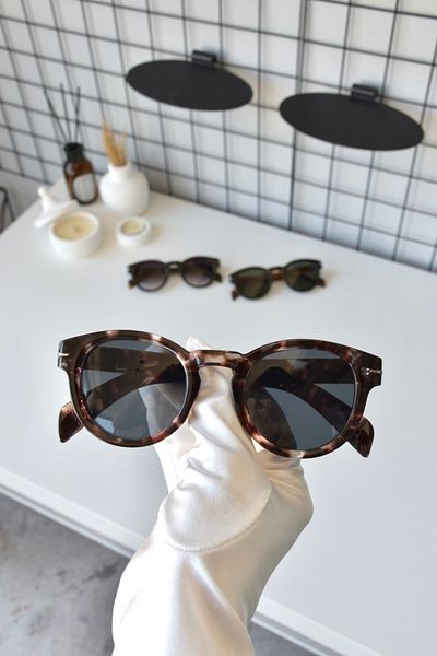 LOOKUP Unisex Sunglasses with Uv 400 Protection - Hinged Handle Model Women Men