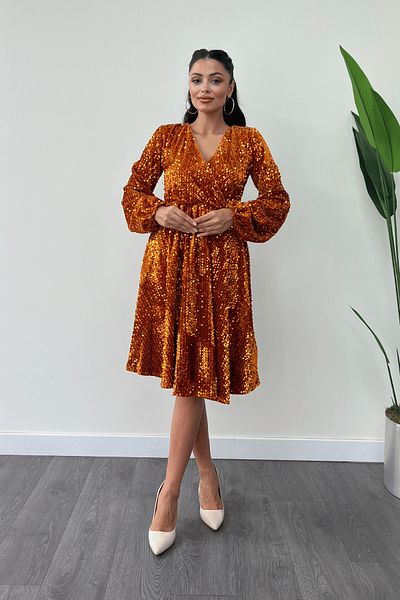 giyimmasalı Rochie Midi din Catifea Guler Dublu - Detaliu Paiete AUR