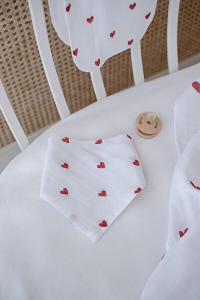 Lilabio 100% Organic Cotton Double Layer Heart Patterned Muslin Cover Set (100X100 Muslin-Triangle Bib-Shoulder Cloth)