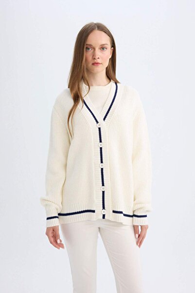 DeFacto Regular Fit V Yaka Basic Düz Düğmeli Triko Hırka D5030AX24AU
