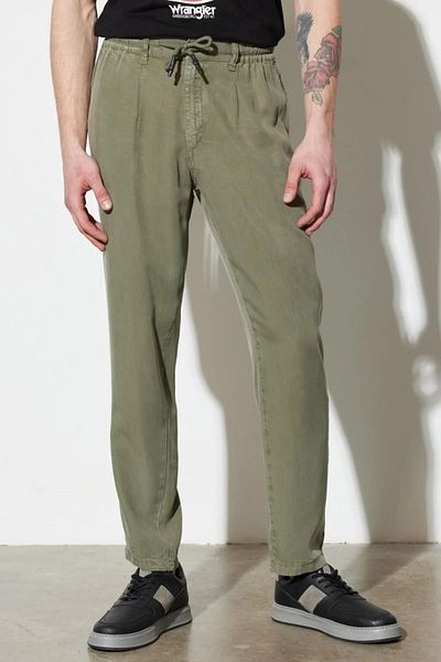 WRANGLER بنطلون تشينو للرجال W221266x45