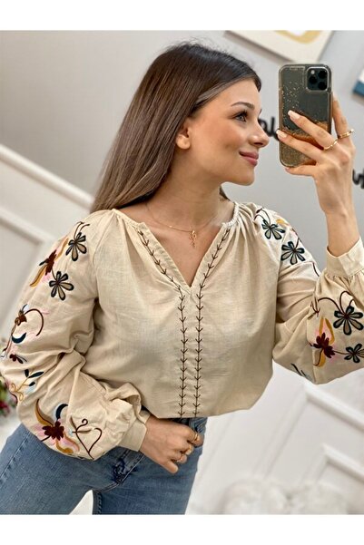 Ateilerdijle Bluză cu mâneci brodate de designer