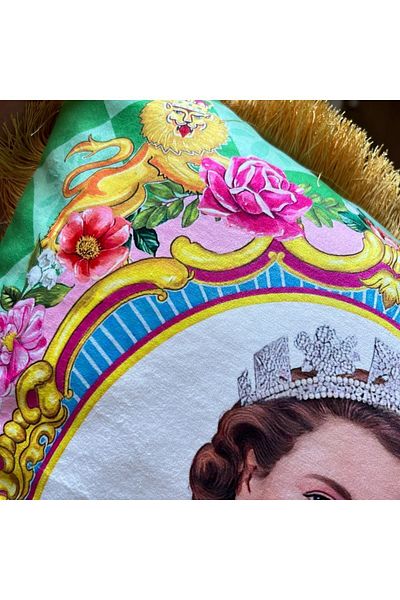 DECO Βελούδινο μαξιλάρι με ψηφιακή εκτύπωση Queen Pattern - με κρόσσια