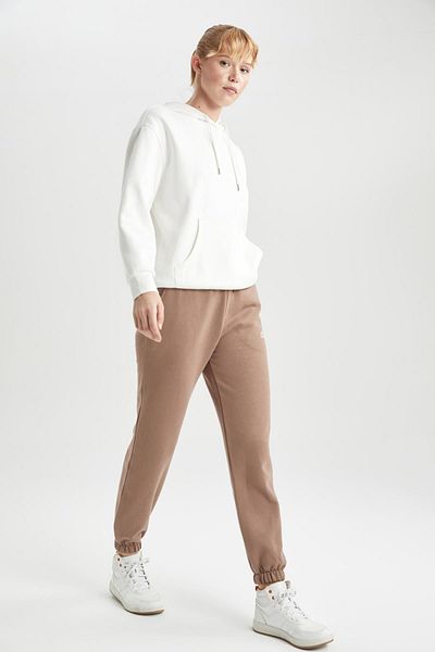 DeFacto Lange Jogginghose mit Standard-Passform und Taschen - A9546ax23wn