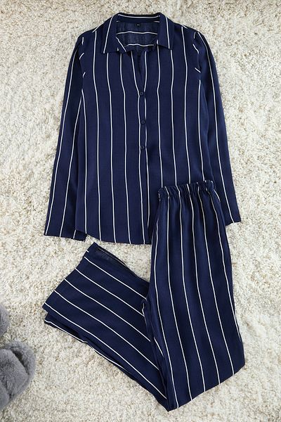 Trendyol Collection NavY kék csíkos pizsama szett viszkóz inggel és nadrággal - hasított részlet THMAW23PT00158