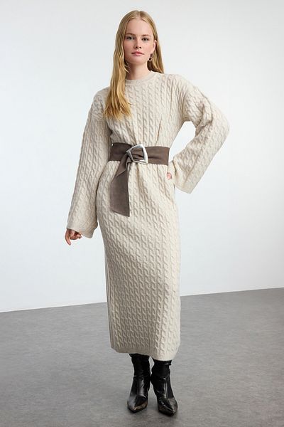 Trendyol Modest Beiges Strickkleid - Geflochtene Haare, TCTAW25EB00035