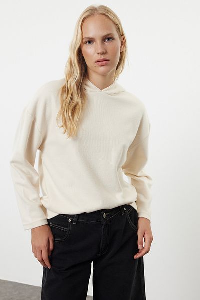 Trendyol Collection Weißes Oversize-Sweatshirt mit Kapuze aus Strick - Thessaloniki TWOAW25SW00065
