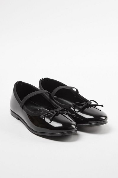 TRENDYOL SHOES Mary Jane Big Girl Ballerinas mit schwarzer Schleife – TAKAW25BE00010