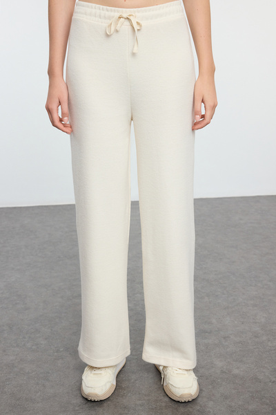 Trendyol Collection Bílé široké žebrované kalhoty - Thessaloniki Knited, TWOAW25PL00017